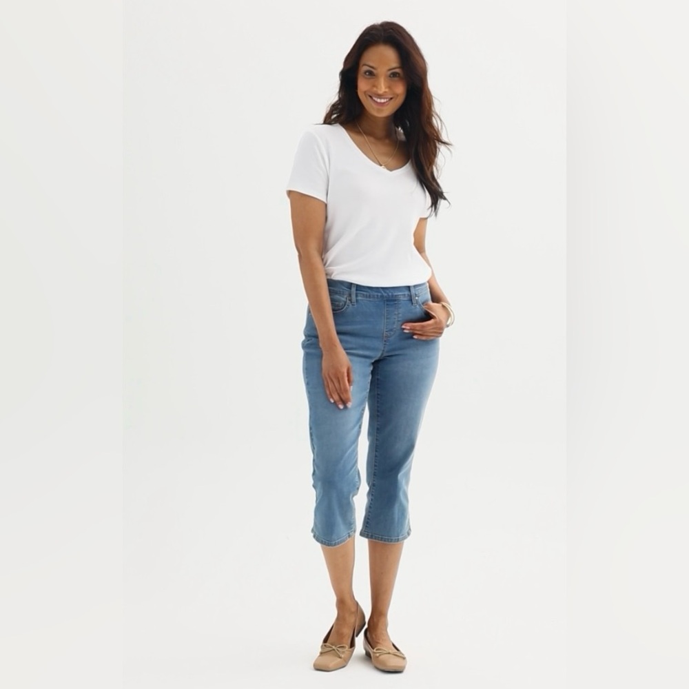Croft & Barrow Pull On Denim Capri Jeans(Size 10)